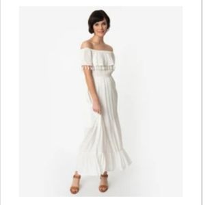 Vintage Style White Off The Shoulder Ruffled Maxi